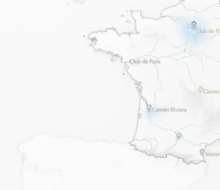 Carte de France mettant en évidence les villes hôtes des tournois de cartes